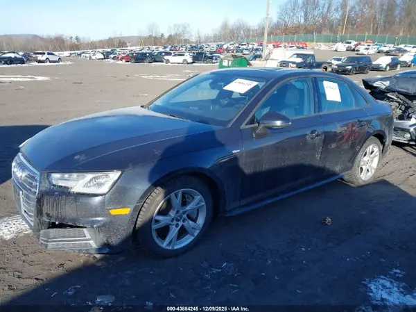 WAUDNAF44JA222276 2018 AUDI A4 - Image 2