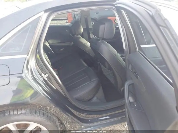 WAUDNAF45KA006437 2019 AUDI A4 - Image 8