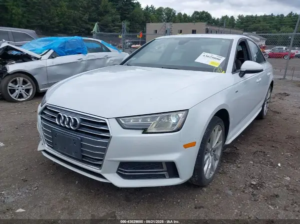WAUDNAF46JA043284 2018 AUDI A4 - Image 2