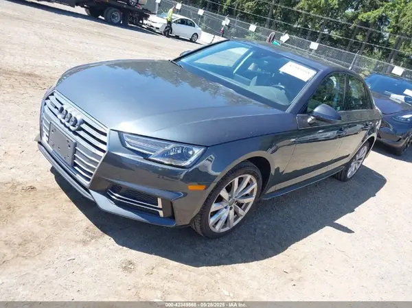 WAUDNAF46JN018099 2018 AUDI A4 - Image 2