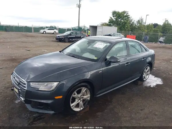 WAUDNAF47JA065147 2018 AUDI A4 - Image 2