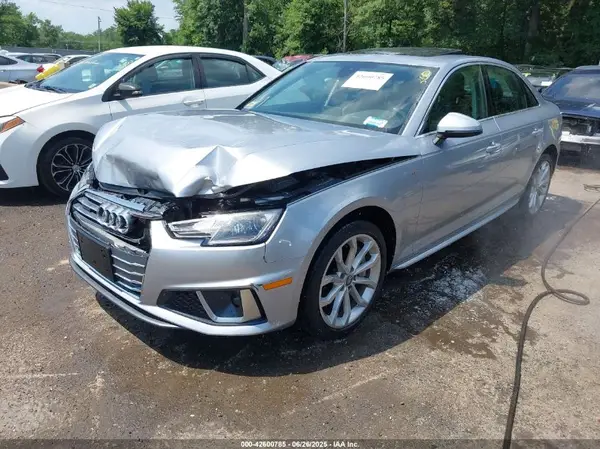 WAUDNAF47KN007968 2019 AUDI A4 - Image 2