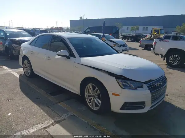 WAUDNAF48HN043788 2017 AUDI A4 - Image 1