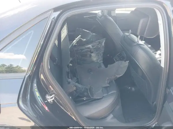 WAUDNAF48JA032464 2018 AUDI A4 - Image 8