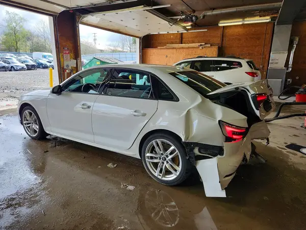 WAUDNAF49HN054668 2017 AUDI A4 - Image 2