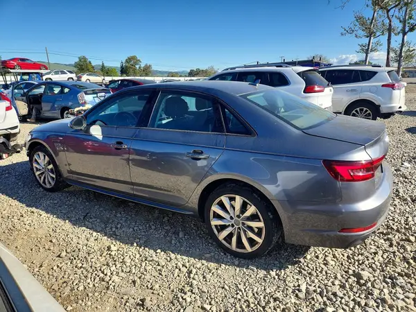 WAUDNAF49JA036975 2018 AUDI A4 - Image 2