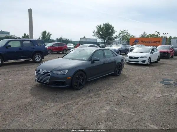 WAUDNAF49JA061939 2018 AUDI A4 - Image 2