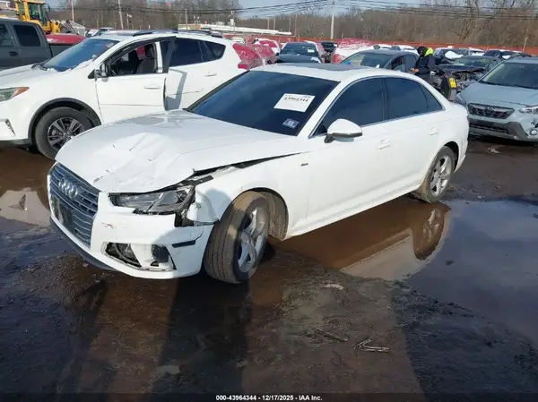 WAUDNAF4XKN019435 2019 AUDI A4 - Image 2