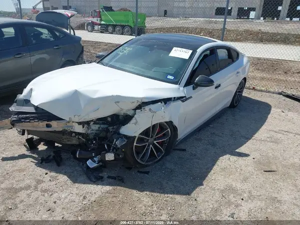 WAUDNCF50KA068638 2019 AUDI A5 - Image 2
