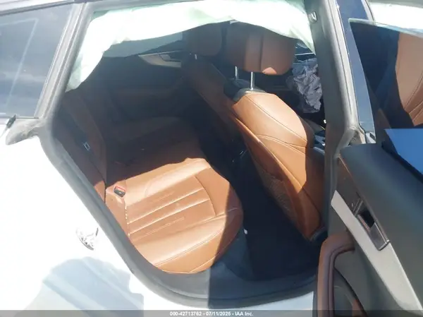 WAUDNCF50KA068638 2019 AUDI A5 - Image 8