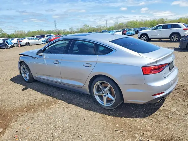 WAUDNCF51JA009631 2018 AUDI A5 - Image 2