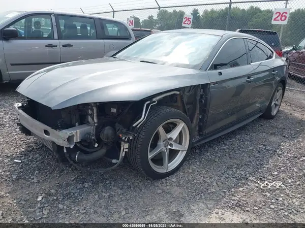 WAUDNCF51JA044136 2018 AUDI A5 - Image 2
