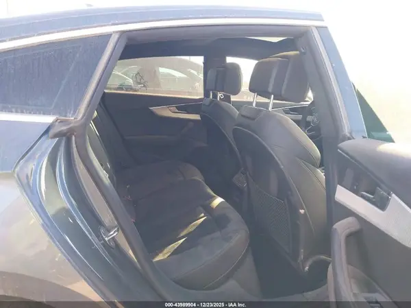 WAUDNCF51KA015270 2019 AUDI A5 - Image 8