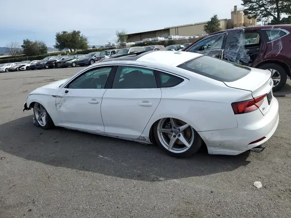 WAUDNCF52JA039673 2018 AUDI A5 - Image 2