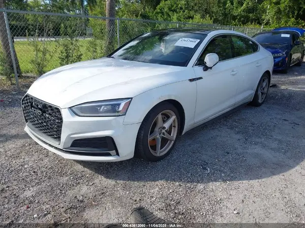 WAUDNCF53KA019594 2019 AUDI A5 - Image 2