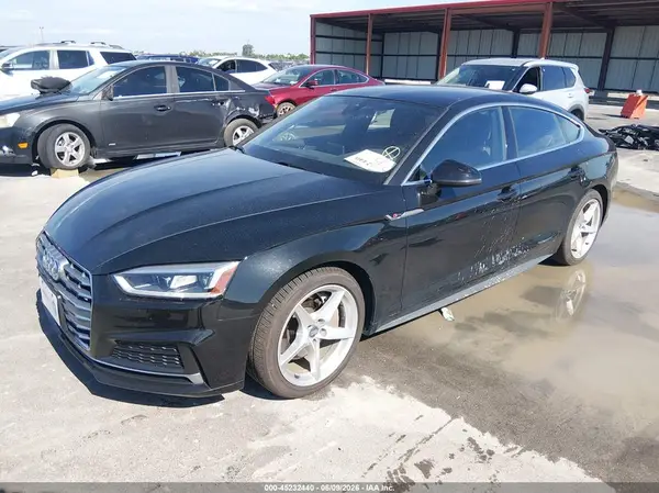 WAUDNCF54KA088195 2019 AUDI A5 - Image 2