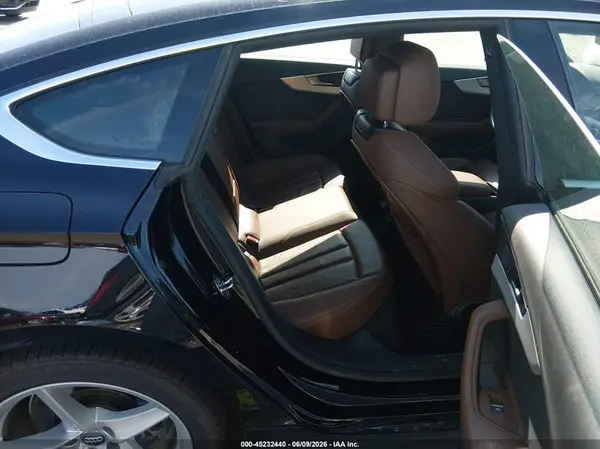 WAUDNCF54KA088195 2019 AUDI A5 - Image 8