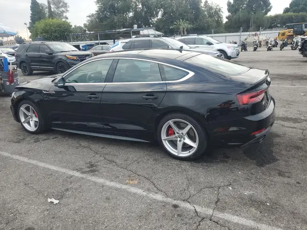 WAUDNCF55KA015207 2019 AUDI A5 - Image 2
