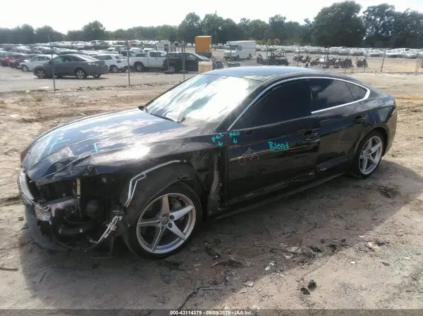 WAUDNCF55KA096743 2019 AUDI A5 - Image 2