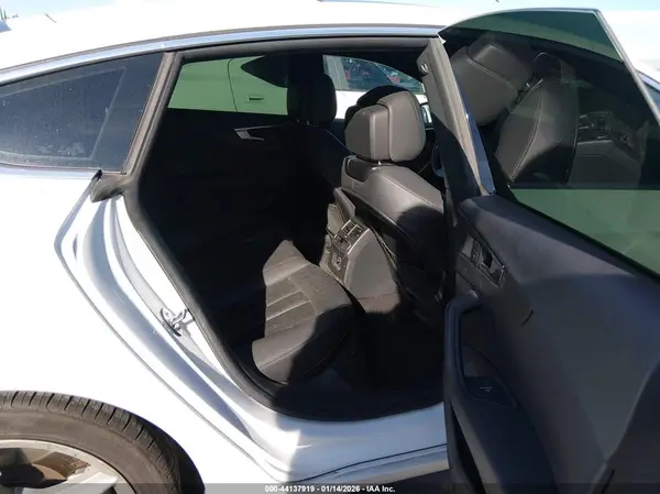 WAUDNCF58JA073603 2018 AUDI A5 - Image 8
