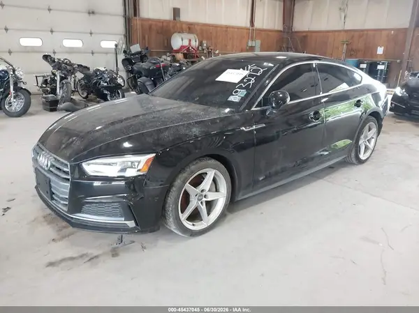 WAUDNCF5XKA093272 2019 AUDI A5 - Image 2