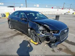WAUE8AF28LN056947 2020 AUDI A6