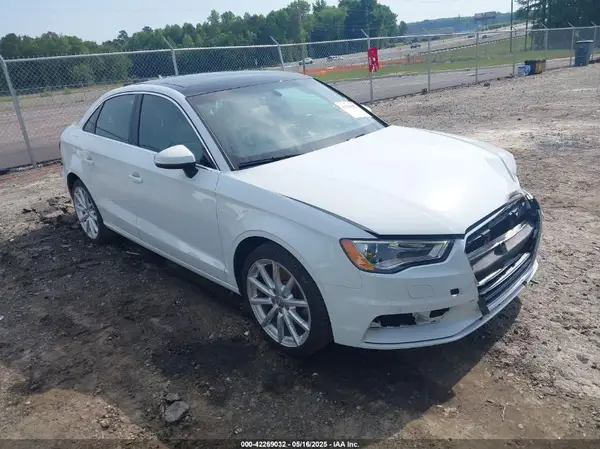 WAUE8GFF1G1025221 2016 AUDI A3 - Image 1