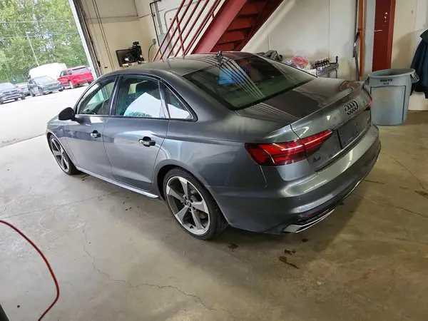WAUEAAF41MA069683 2021 AUDI A4 - Image 2