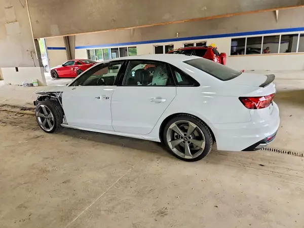 WAUEAAF45MA020454 2021 AUDI A4 - Image 2
