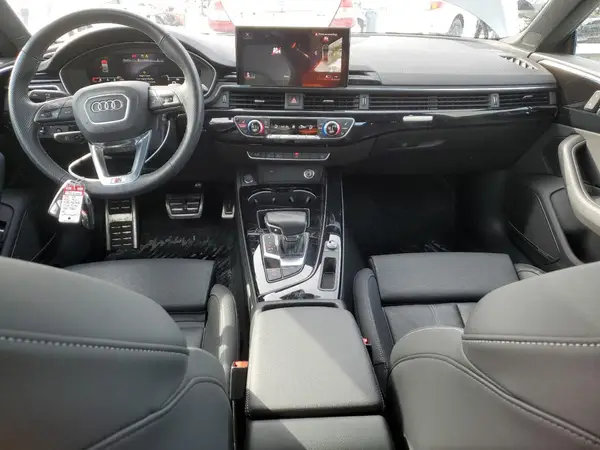 WAUEACF55NA040595 2022 AUDI A5 - Image 8