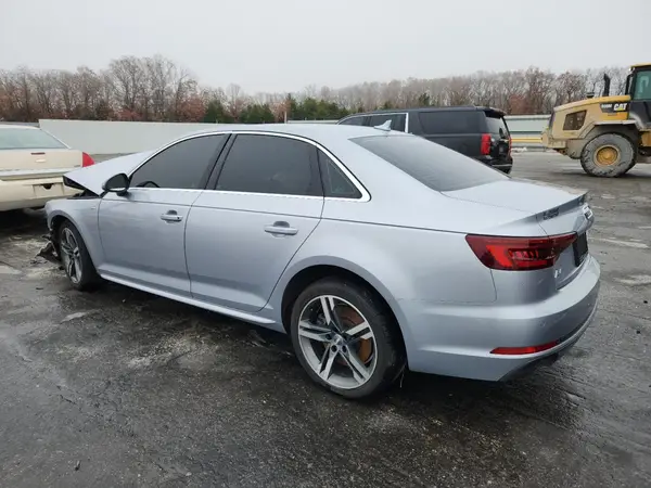 WAUENAF40JA064796 2018 AUDI A4 - Image 2