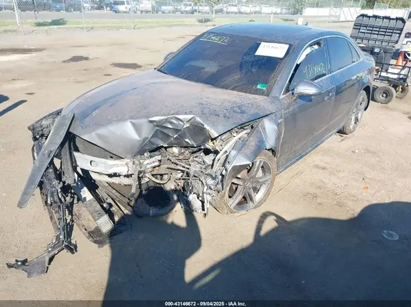 WAUENAF40JA083798 2018 AUDI A4 - Image 2