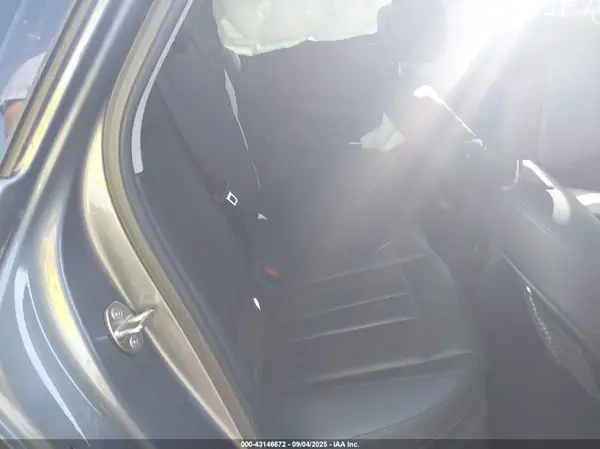 WAUENAF40JA083798 2018 AUDI A4 - Image 8