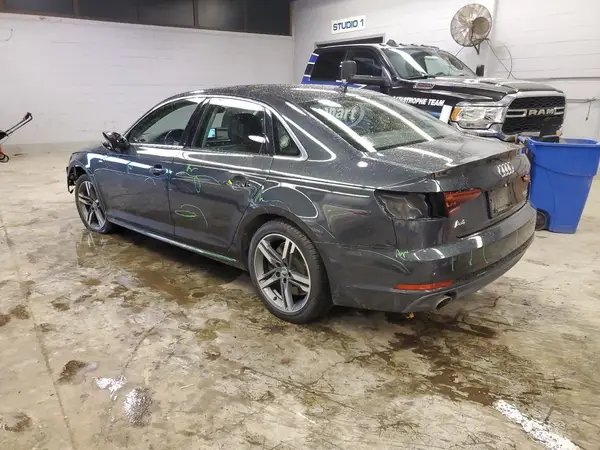 WAUENAF40JA097586 2018 AUDI A4 - Image 2