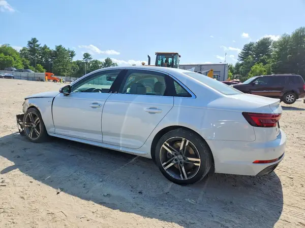 WAUENAF40JA107484 2018 AUDI A4 - Image 2