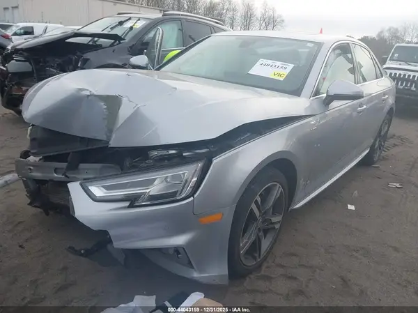 WAUENAF40JA125032 2018 AUDI A4 - Image 2