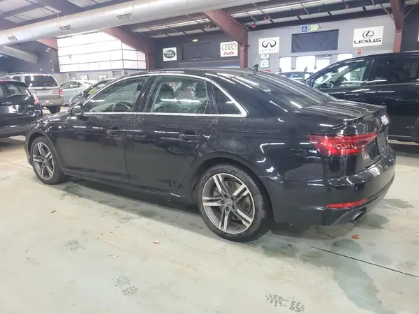 WAUENAF40JA181326 2018 AUDI A4 - Image 2