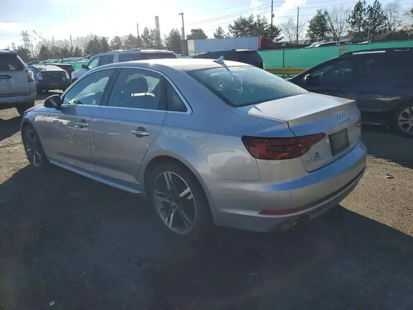 WAUENAF40JN002582 2018 AUDI A4 - Image 2