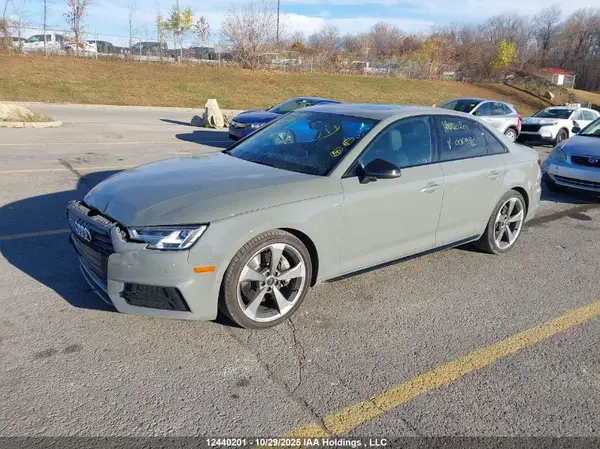WAUENAF40JN006986 2018 AUDI A4 - Image 2