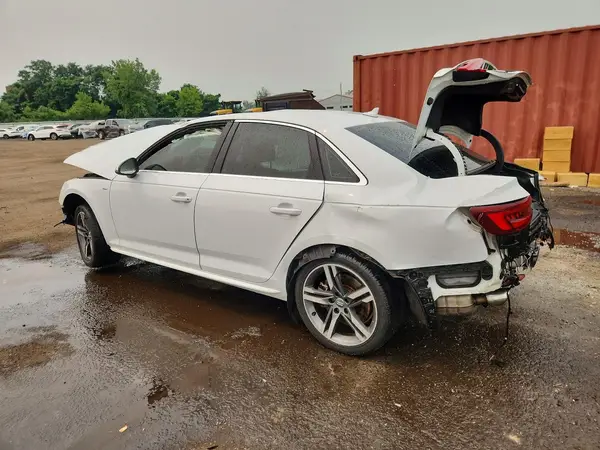 WAUENAF40JN007314 2018 AUDI A4 - Image 2