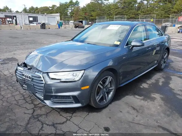 WAUENAF40JN010083 2018 AUDI A4 - Image 2