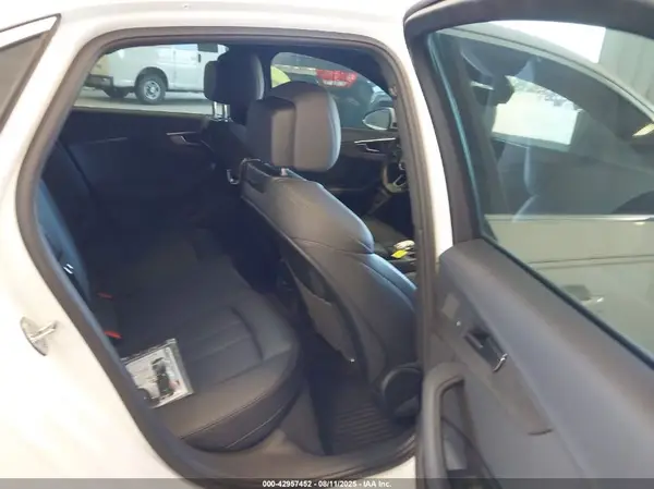 WAUENAF40KA053315 2019 AUDI A4 - Image 8