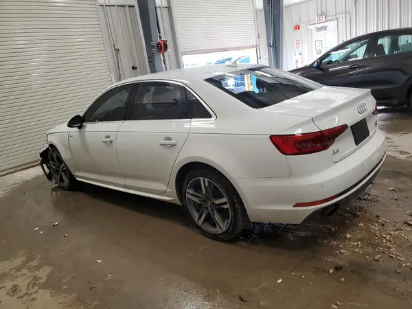WAUENAF41HN019613 2017 AUDI A4 - Image 2