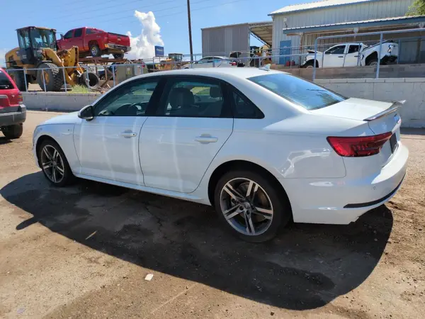 WAUENAF41HN055625 2017 AUDI A4 - Image 2