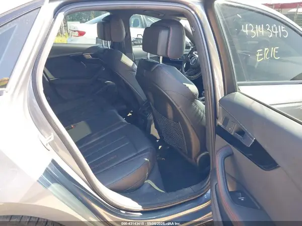 WAUENAF41JA059462 2018 AUDI A4 - Image 8