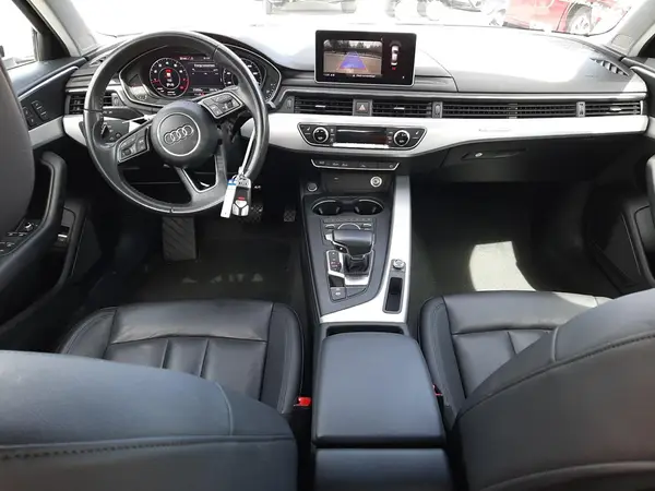 WAUENAF41JA079176 2018 AUDI A4 - Image 8
