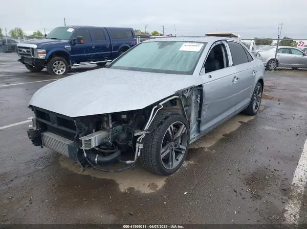 WAUENAF41JA109910 2018 AUDI A4 - Image 2