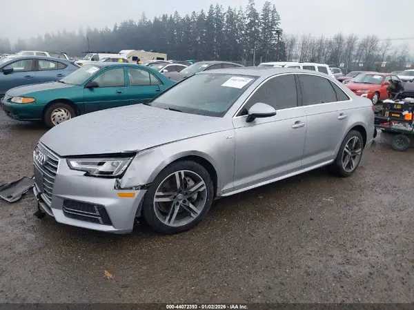 WAUENAF41JA110765 2018 AUDI A4 - Image 2