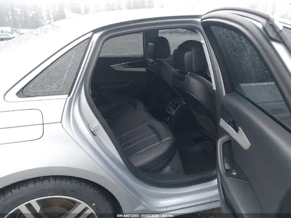 WAUENAF41JA110765 2018 AUDI A4 - Image 8