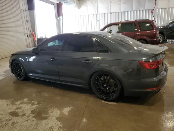 WAUENAF41JA133124 2018 AUDI A4 - Image 2